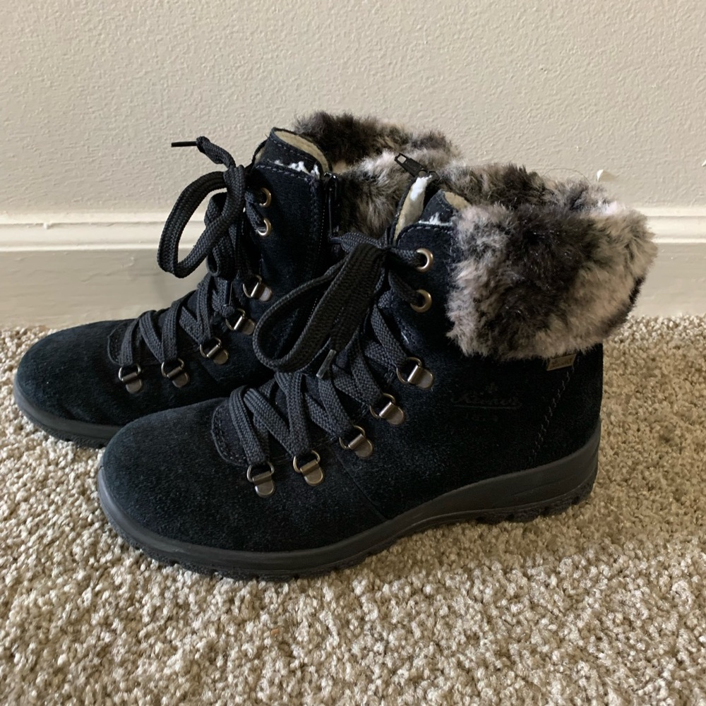 Black cozy shoes from Rieker. Size 6.5